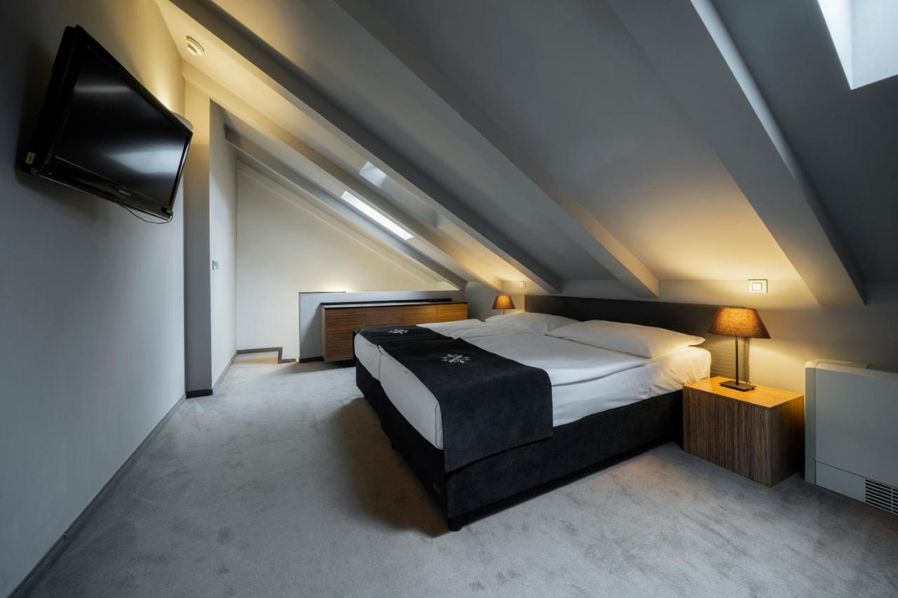 Hotel Noir Прага Екстериор снимка