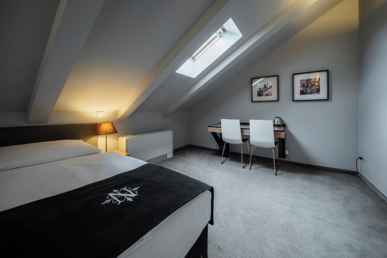 Hotel Noir Прага Екстериор снимка