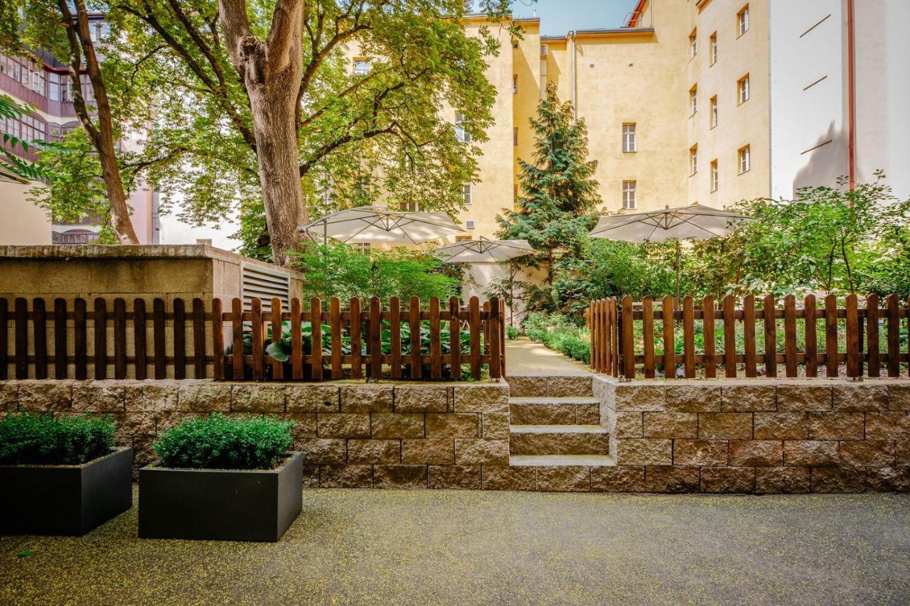 Hotel Noir Прага Екстериор снимка